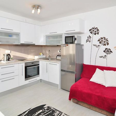 Full Equipped Flat Close To All Split Eksteriør bilde