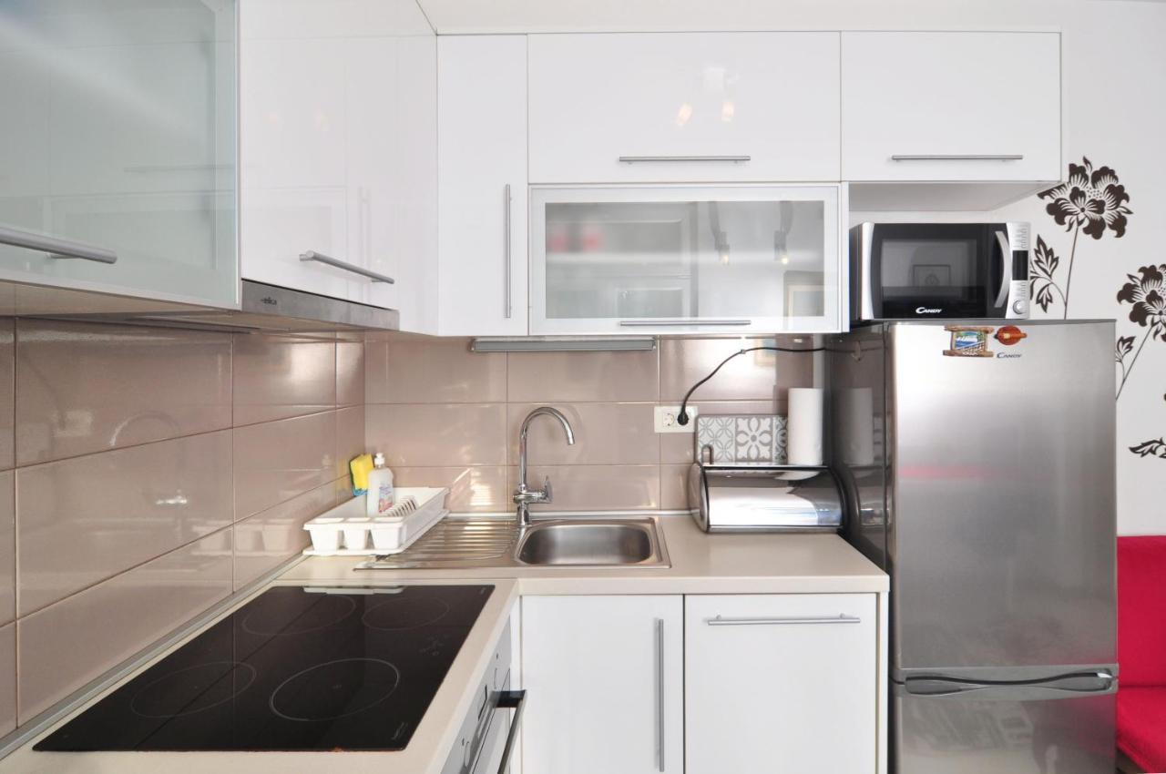 Full Equipped Flat Close To All Split Eksteriør bilde